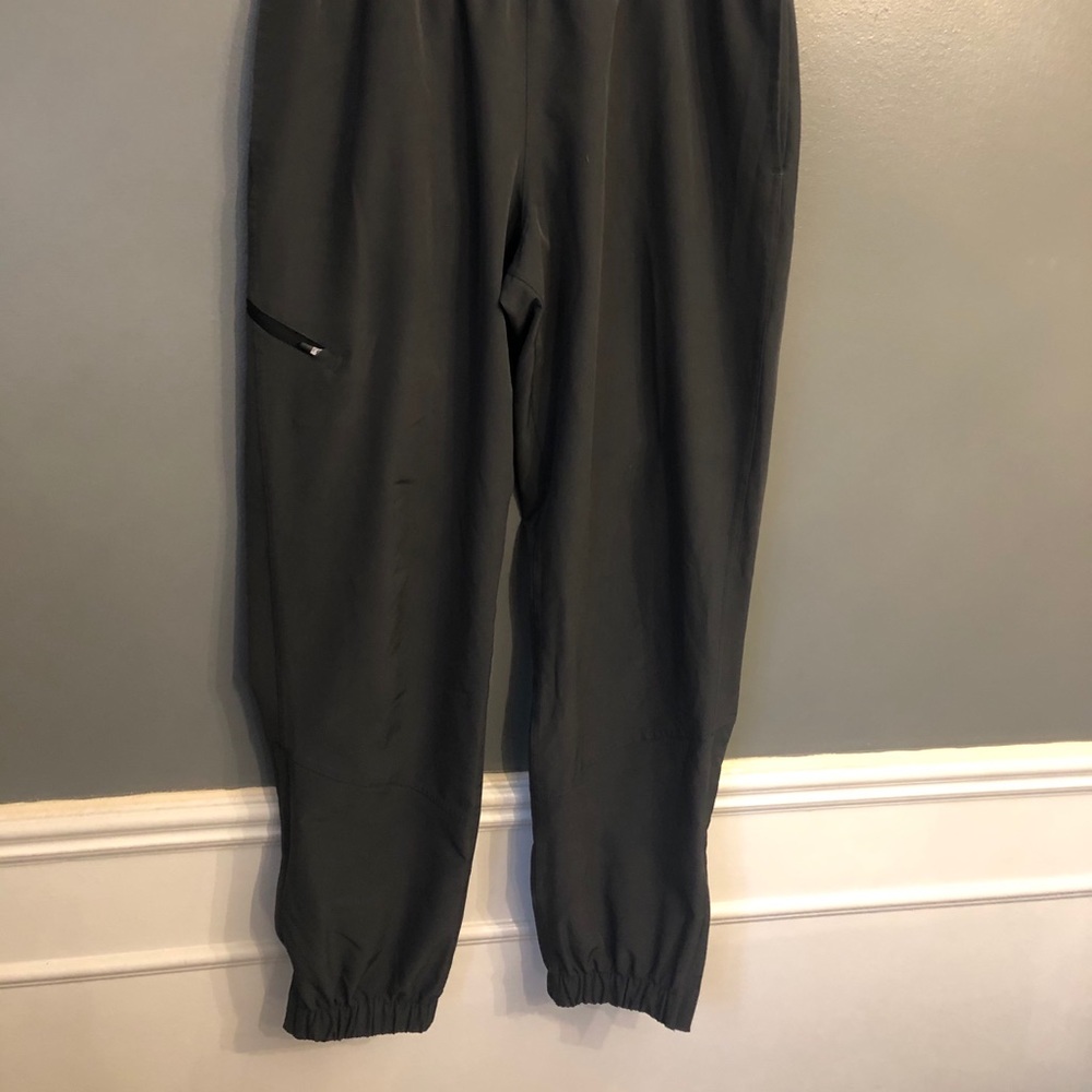 Men’s joggers